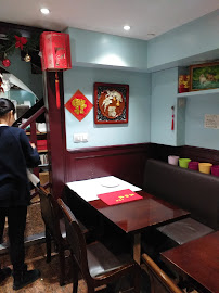 Atmosphère du Restaurant chinois Restaurant Heureux à Paris - n°3