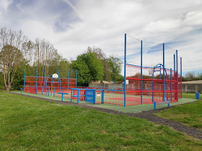 Terrain multisports à Rollot