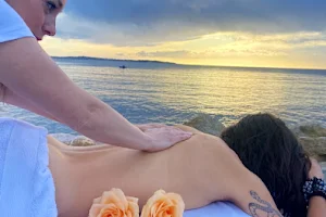 Ange Massage à domicile hotel,yacht, villa Cannes French Riviera image