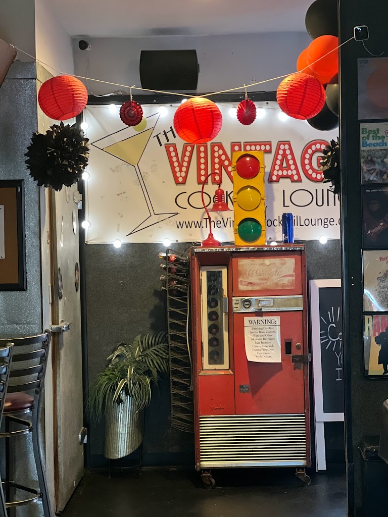 The Vintage Cocktail Lounge 90680
