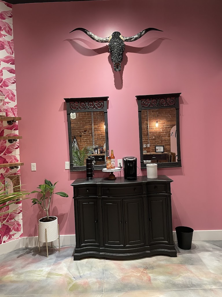 The parlor on 2nd 32177