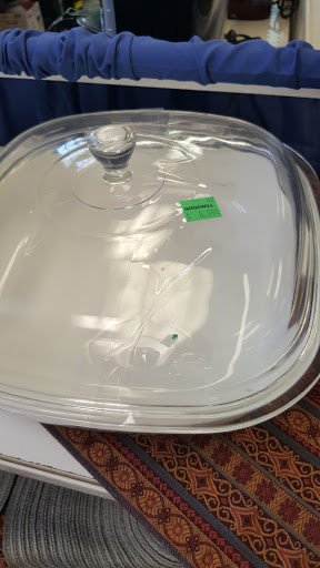 Thrift Store «Goodwill Retail Store», reviews and photos, 4714 Columbia Pike, Arlington, VA 22204, USA