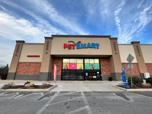 Pet Supply Store «PetSmart», reviews and photos, 1112 Town Square Rd, Pottstown, PA 19465, USA