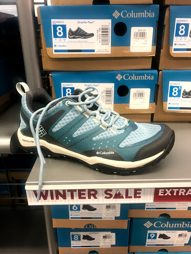 Sportswear Store «Columbia Sportswear Outlet», reviews and photos, 6800 Oxon Hill Rd #600, Oxon Hill, MD 20745, USA