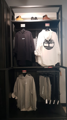 Shoe Store «Timberland Factory Store», reviews and photos, 651 Kapkowski Rd #2034, Elizabeth, NJ 07201, USA