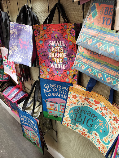 Antique Store «Logan Village Mall», reviews and photos, 977 Logan St, Noblesville, IN 46060, USA