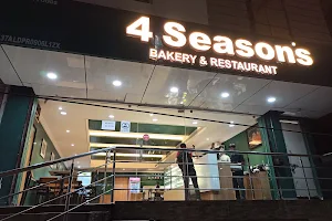 4 Seasons Bakery & Restaurant image