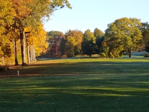 Golf Course «Hunter Memorial Golf Course», reviews and photos, 688 Westfield Rd, Meriden, CT 06450, USA