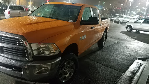 Used Car Dealer «Ken Garff Used (Southtowne)», reviews and photos, 10835 Auto Mall Dr, Sandy, UT 84070, USA