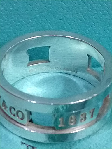 Jewelry Store «Tiffany & Co.», reviews and photos, 5015 Westheimer Rd, Houston, TX 77056, USA