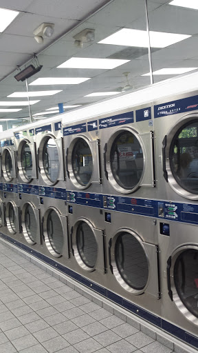 Laundromat «Family Wash Day», reviews and photos, 1415 Eastern Blvd, Essex, MD 21221, USA