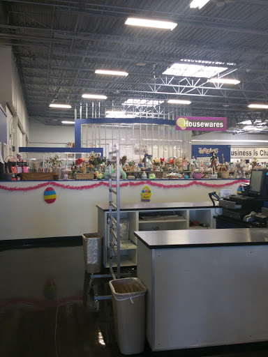 Thrift Store «Discover Goodwill Pueblo Retail Center», reviews and photos