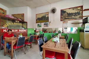 Rumah Makan Padang Minang Saiyo image