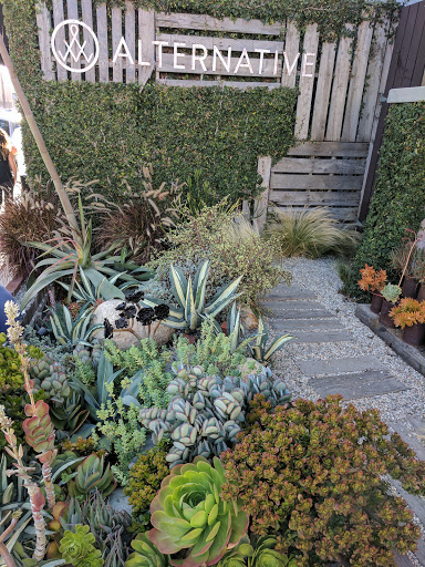 Shopping Mall «Abbot Kinney BLVD Shopping», reviews and photos, Navarre Ct, Venice, CA 90291, USA