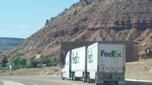 Mailing Service «FedEx Ground», reviews and photos, 5655 Hansen Rd, Tracy, CA 95377, USA