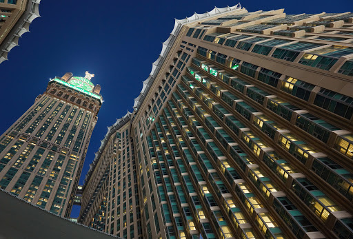 Restaurants with wine cellar in Mecca