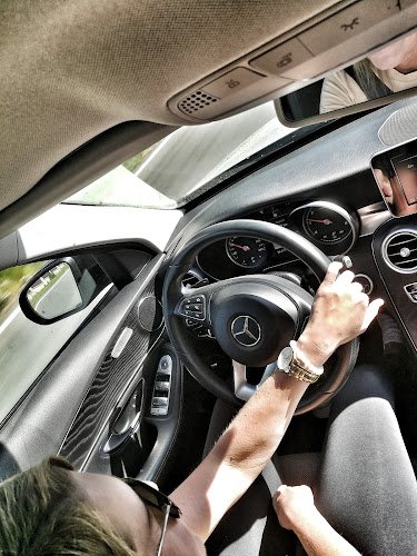 Recenze na AUTO ČEŠNOVICE s.r.o. v České Budějovice - Prodejna automobilů