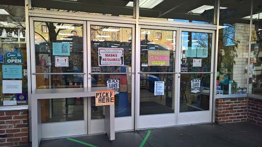 Used Book Store «The Corvallis Book Bin», reviews and photos, 215 SW 4th St, Corvallis, OR 97333, USA