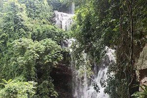 Oboadaka Falls | Waterfalls | TortoisePath.com image