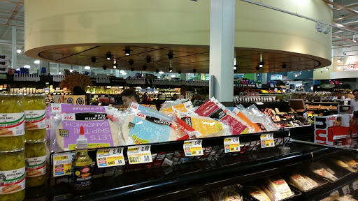 Grocery Store «The Fresh Grocer of Progress Plaza», reviews and photos, 1501 N Broad St, Philadelphia, PA 19122, USA