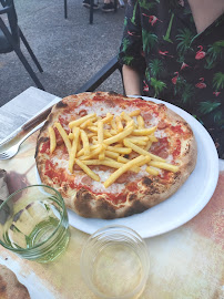 Pizza du Restaurant italien La dolce vita à Divonne-les-Bains - n°3