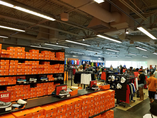 Clothing Store «Nike Factory Store», reviews and photos, 4401 N Interstate Hwy 35 #399, Round Rock, TX 78664, USA
