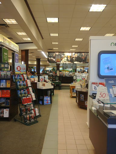 Book Store «Barnes & Noble», reviews and photos, 8136 W Bowles Ave, Littleton, CO 80123, USA