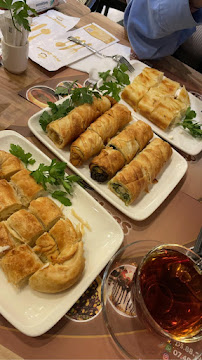 Petit déjeuner du Restaurant servant le petit-déjeuner Prodelices / kahvalti / baklava à Strasbourg - n°5