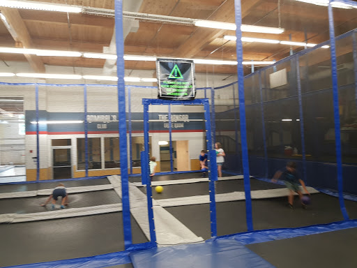 Recreation Center «G6 Airpark», reviews and photos, 10414 SE Washington St, Portland, OR 97216, USA