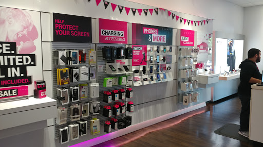 Cell Phone Store «T-Mobile», reviews and photos, 2067 W Mercury Blvd, Hampton, VA 23666, USA