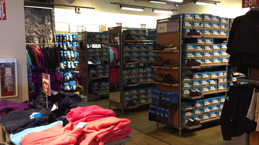 Sportswear Store «Columbia Sportswear Outlet Store at Outlets at Castle Rock», reviews and photos, 5050 Factory Shops Blvd #190, Castle Rock, CO 80108, USA