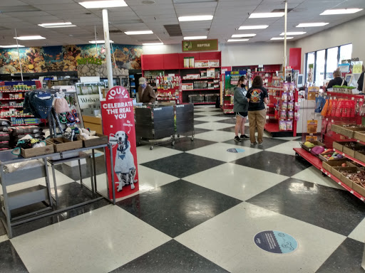Pet Supply Store «Petco Animal Supplies», reviews and photos, 1410 N Loop 336 W, Conroe, TX 77304, USA