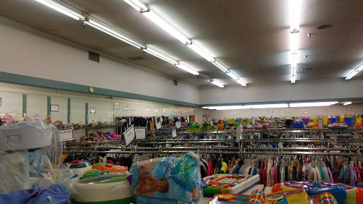 Thrift Store «Maj-R Thrift & Discount Store Grandview», reviews and photos, 1500 Main St, Grandview, MO 64030, USA