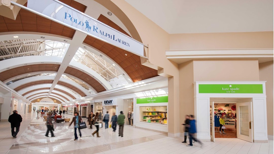 Fashion Outlets of Niagara Falls USA