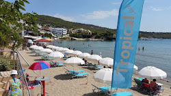 Photo de Agia Marina Beach - endroit populaire parmi les connaisseurs de la détente
