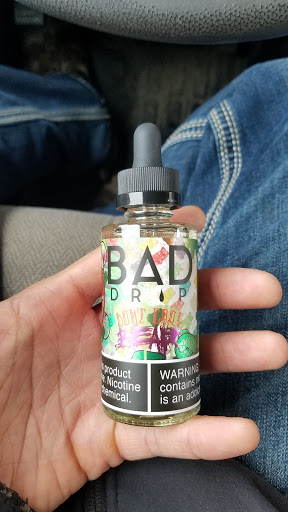 Wine Store «Smokes and Suds / S & S Wine Cellar», reviews and photos, 6848 N Government Way #102, Dalton Gardens, ID 83815, USA