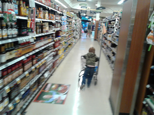 Grocery Store «Quality Food Center», reviews and photos, 460 E North Bend Way, North Bend, WA 98045, USA