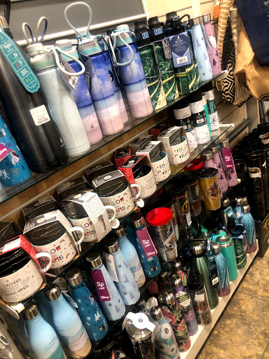 Department Store «HomeGoods», reviews and photos, 162 Everett Ave, Chelsea, MA 02150, USA