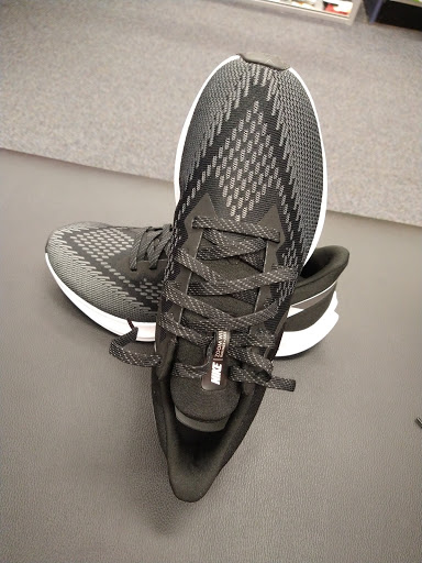 Shoe Store «Rack Room Shoes», reviews and photos, 1985 E Main St #1, Spartanburg, SC 29307, USA