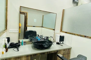 Sofiya Hair Weaving Centre & Hair Salon image