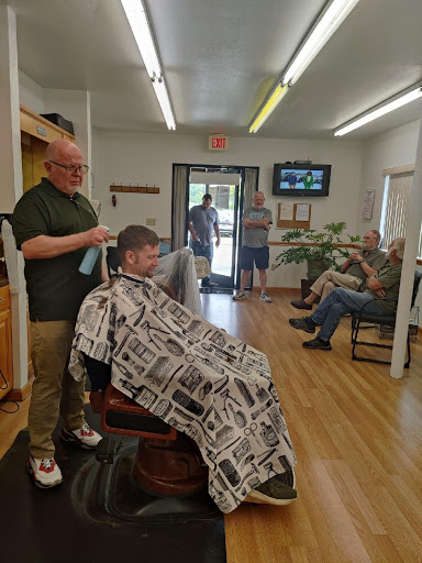 Barber Shop «Eagles Nest Barbershop», reviews and photos, 61 Eagles Nest Rd, Waynesville, NC 28786, USA