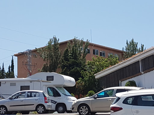 Instituto De Educación Secundaria Los Cahorros, Escuela intermedia en Monachil,Granada