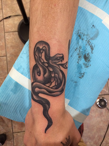 Tattoo Shop «The Rusty Needle Tattoo», reviews and photos, 1270 Harkrider St, Conway, AR 72032, USA