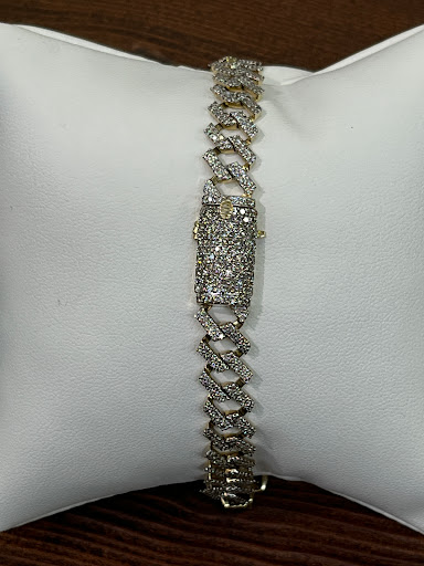 Wholesale Jeweler «Downtown Goldsmith», reviews and photos, 139 N Woodland Blvd, DeLand, FL 32720, USA