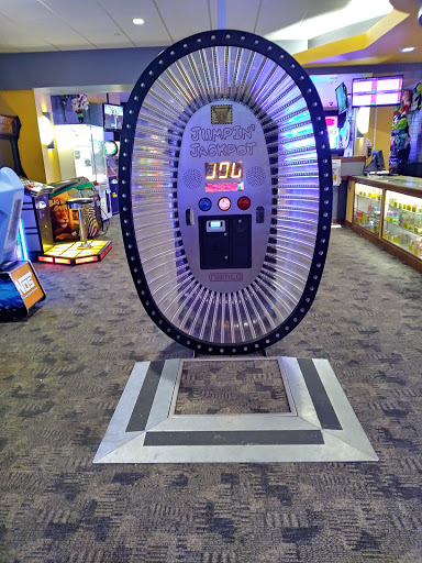 Bowling Alley «Boston Bowl», reviews and photos, 820 William T Morrissey Blvd, Dorchester, MA 02122, USA