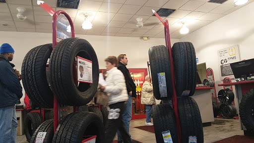 Tire Shop «Discount Tire Store - Clinton Township, MI», reviews and photos, 33633 Gratiot Ave, Charter Twp of Clinton, MI 48035, USA