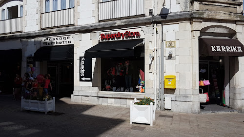 Magasin de vêtements Superdry Store Saint-Jean-de-Luz