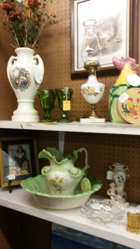 Shopping Mall «Old Town Shopping Center», reviews and photos, 2528 S Campbell Ave, Springfield, MO 65807, USA