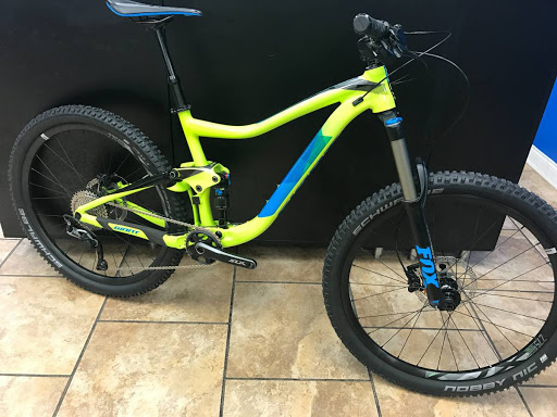 Bicycle Store «Middletown Cycling & Fitness», reviews and photos, 11519 Shelbyville Rd, Louisville, KY 40243, USA