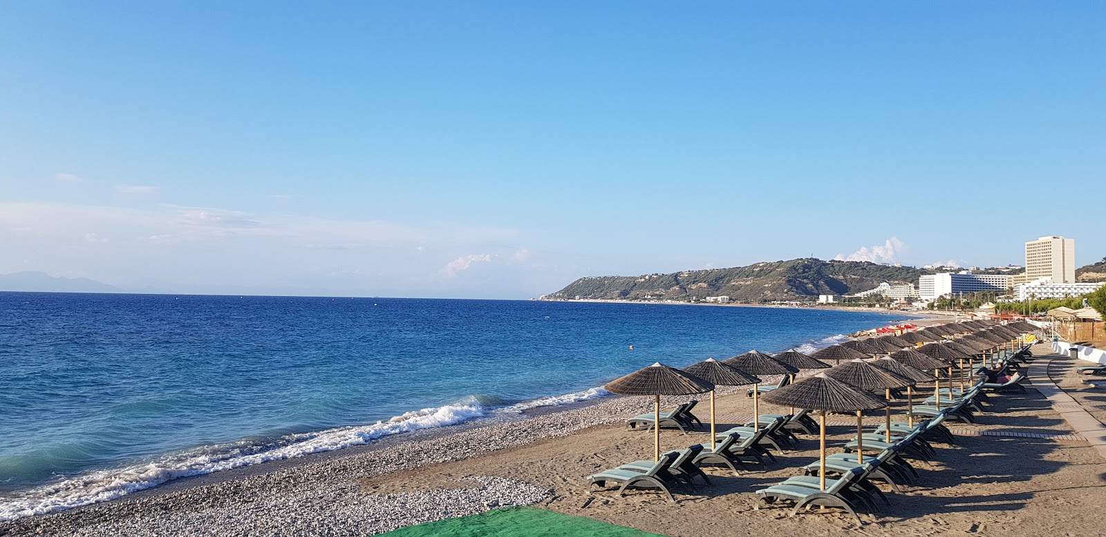 Foto di Paralia Ixia III con molto pulita livello di pulizia